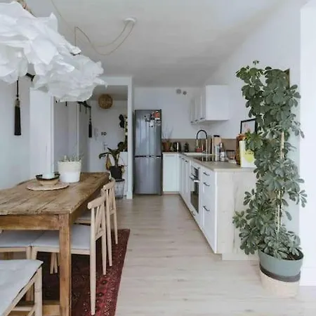 Popo's Beach House *